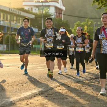 Runner Photo 1381800