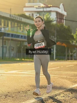 Runner Photo 1382475