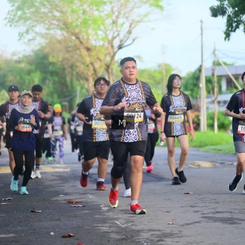 Runner Photo 1383427