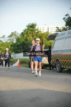 Runner Photo 1385543