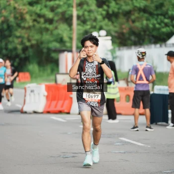 Runner Photo 1389937