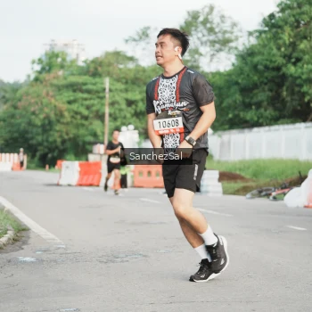 Runner Photo 1390098