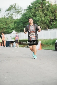 Runner Photo 1390218