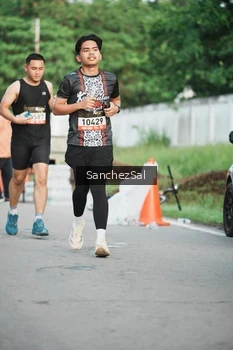 Runner Photo 1390601