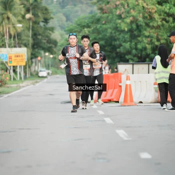 Runner Photo 1390816