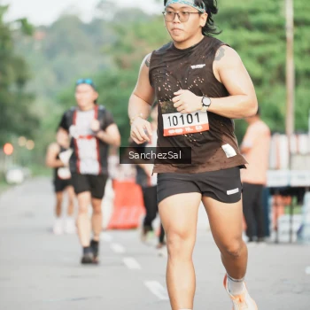 Runner Photo 1390823