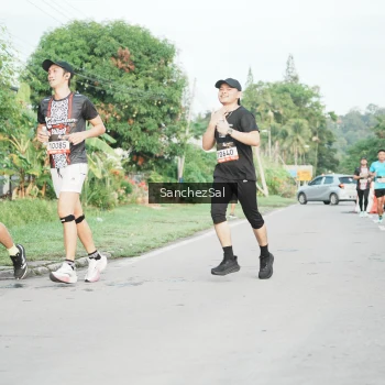 Runner Photo 1390965