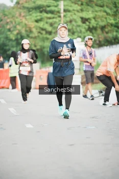 Runner Photo 1391124