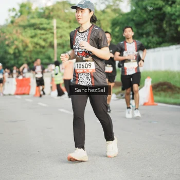 Runner Photo 1391525