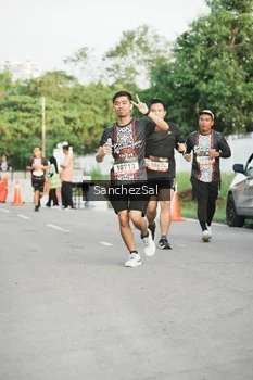 Runner Photo 1391537