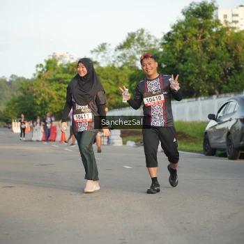 Runner Photo 1392600