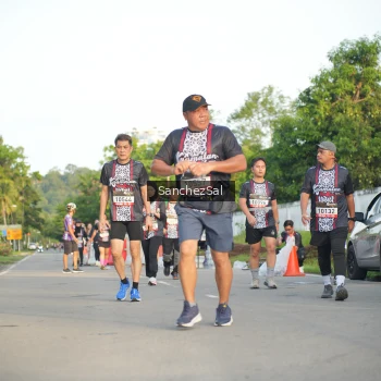 Runner Photo 1392672