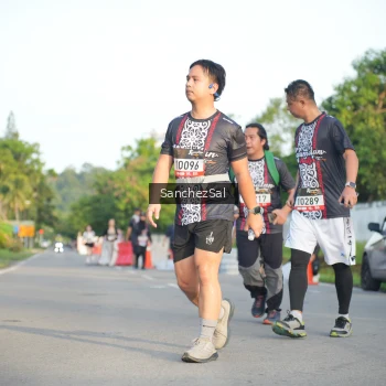 Runner Photo 1392678