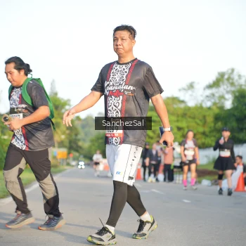 Runner Photo 1392680