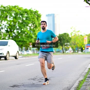 Runner Photo 1393730