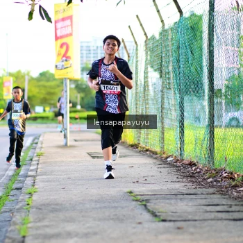 Runner Photo 1393790