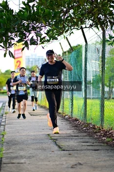 Runner Photo 1393928