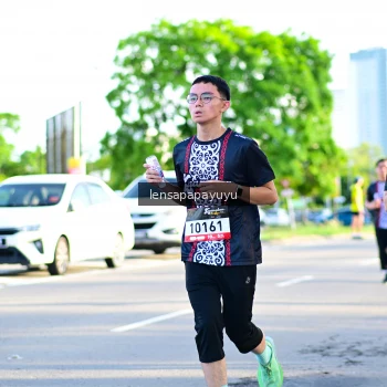 Runner Photo 1394847