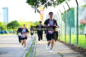 Runner Photo 1394920
