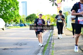 Runner Photo 1394922