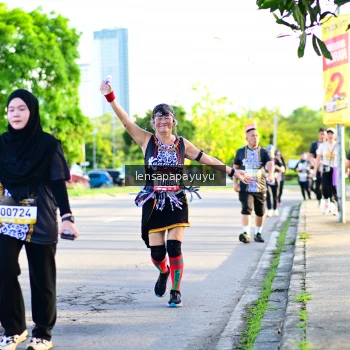 Runner Photo 1394928