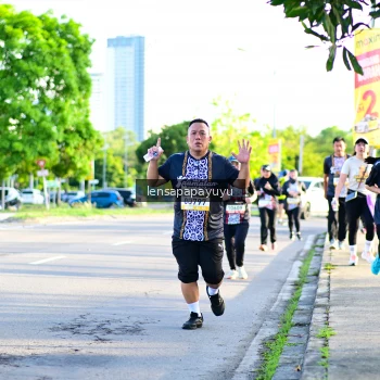 Runner Photo 1394930