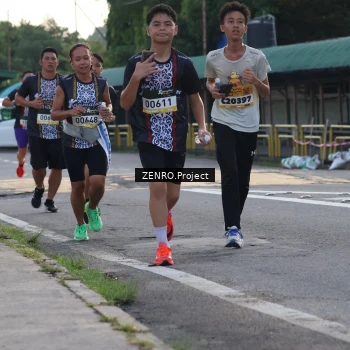 Runner Photo 1395862