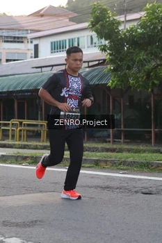 Runner Photo 1396080