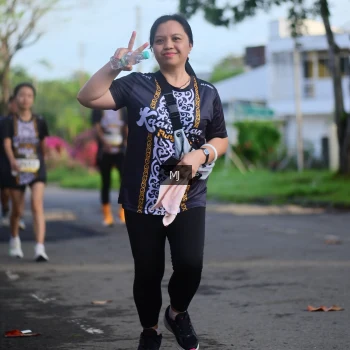Runner Photo 1396170
