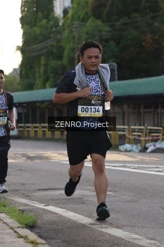 Runner Photo 1396177