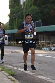 Runner Photo 1396184