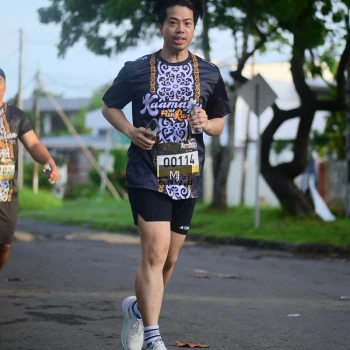 Runner Photo 1396194