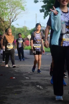 Runner Photo 1396249