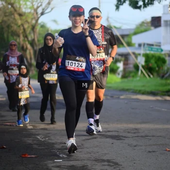 Runner Photo 1396395