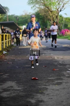 Runner Photo 1396443