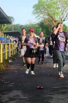 Runner Photo 1396512