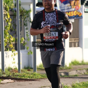 Runner Photo 1399237