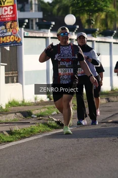 Runner Photo 1399363