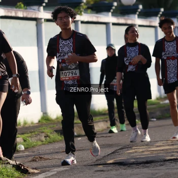 Runner Photo 1399405
