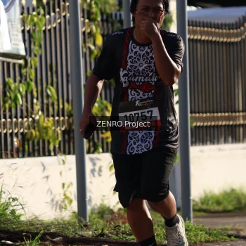 Runner Photo 1399434