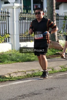 Runner Photo 1399618