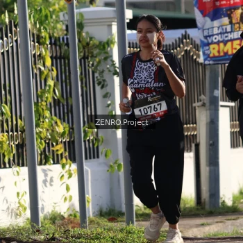 Runner Photo 1399647