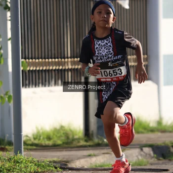 Runner Photo 1399837