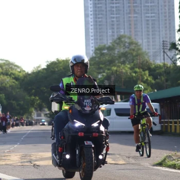 Runner Photo 1399869