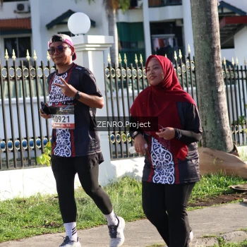 Runner Photo 1399917