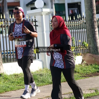 Runner Photo 1399919