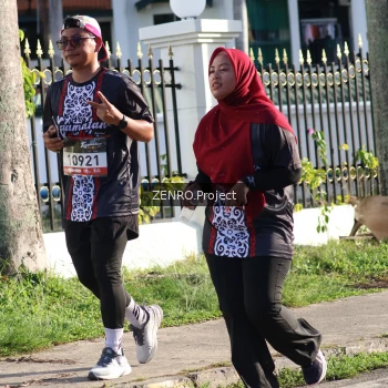 Runner Photo 1399920