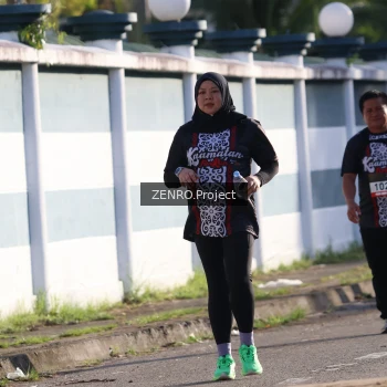 Runner Photo 1399931