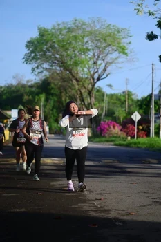 Runner Photo 1400413