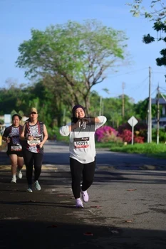 Runner Photo 1400415